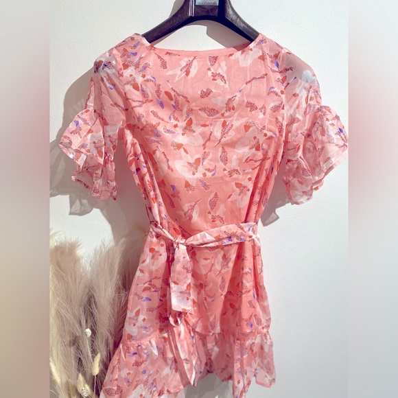 O. Vianca-Dress size Medium. Bell short sleeve Floral print. - Picture 2 of 5